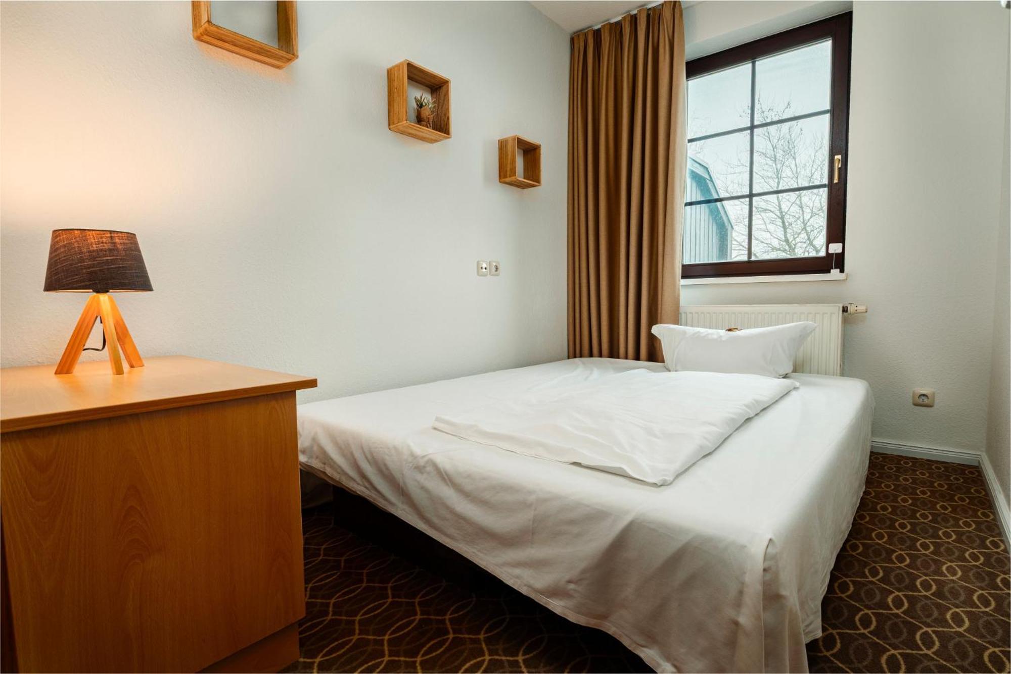 Hotel Ostseeland ロストック エクステリア 写真