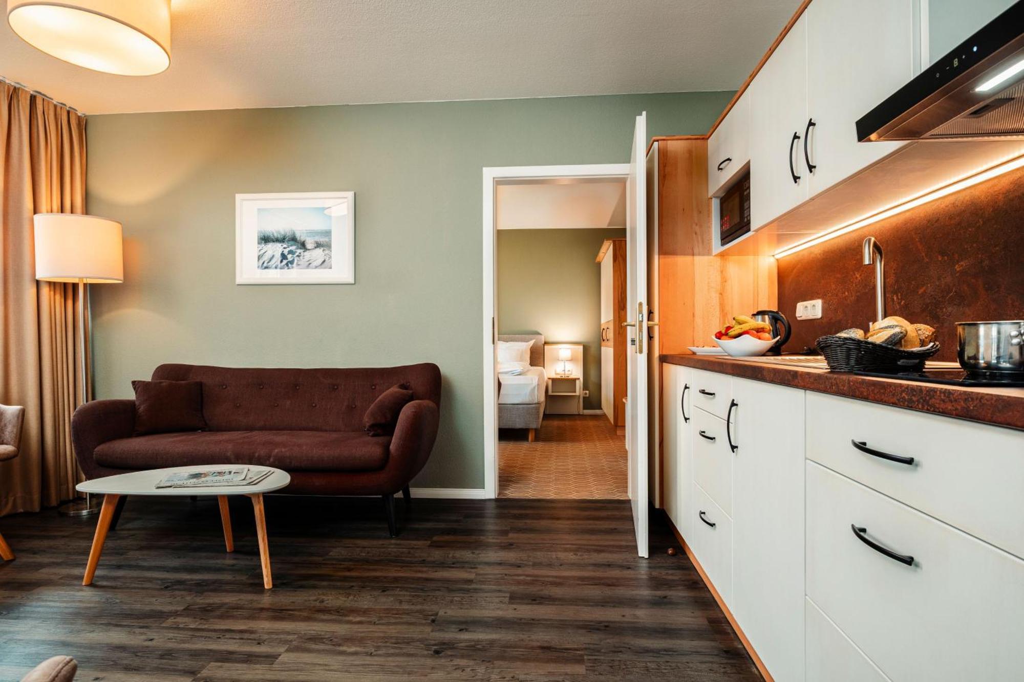 Hotel Ostseeland ロストック エクステリア 写真